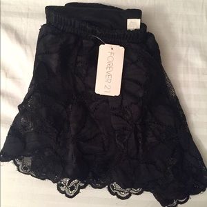 Black lace shorts 🖤